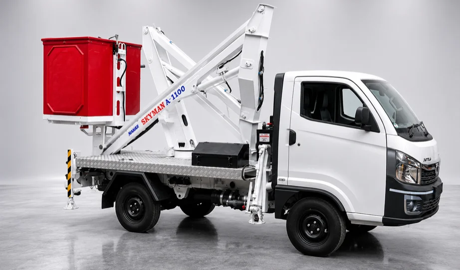 Articulating Boom Lift - 11M